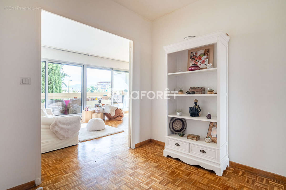 Appartement à MARSEILLE-10E