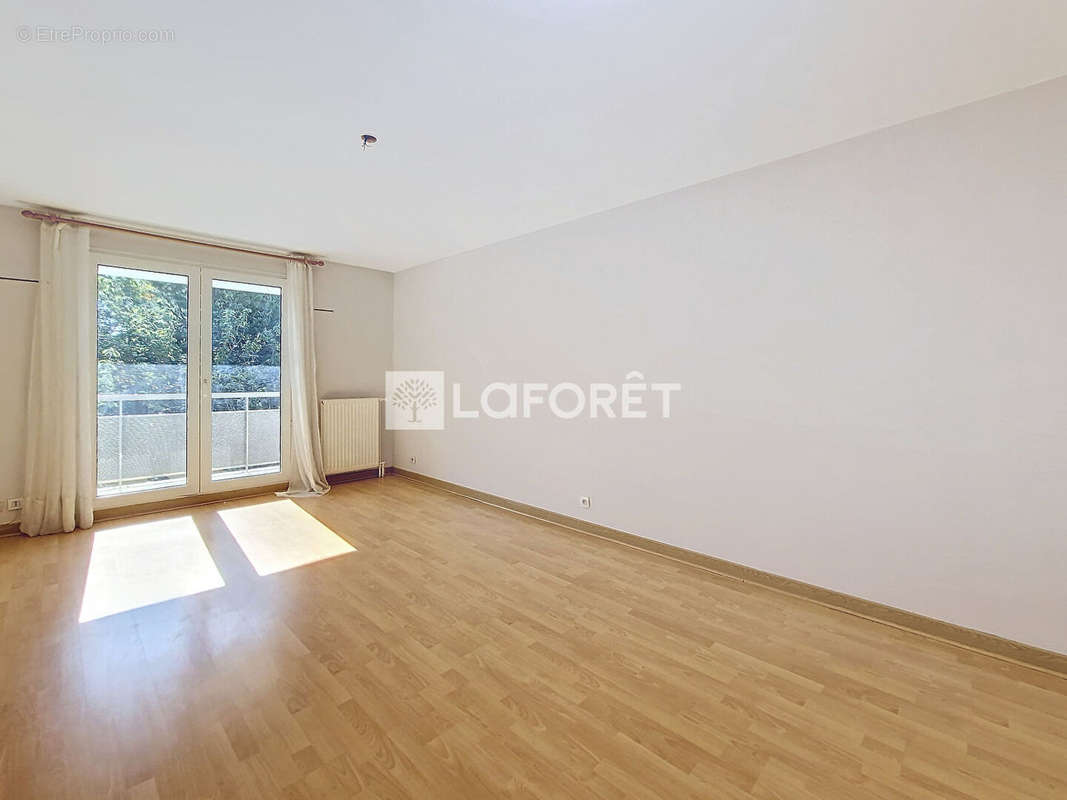 Appartement à BONNEUIL-SUR-MARNE