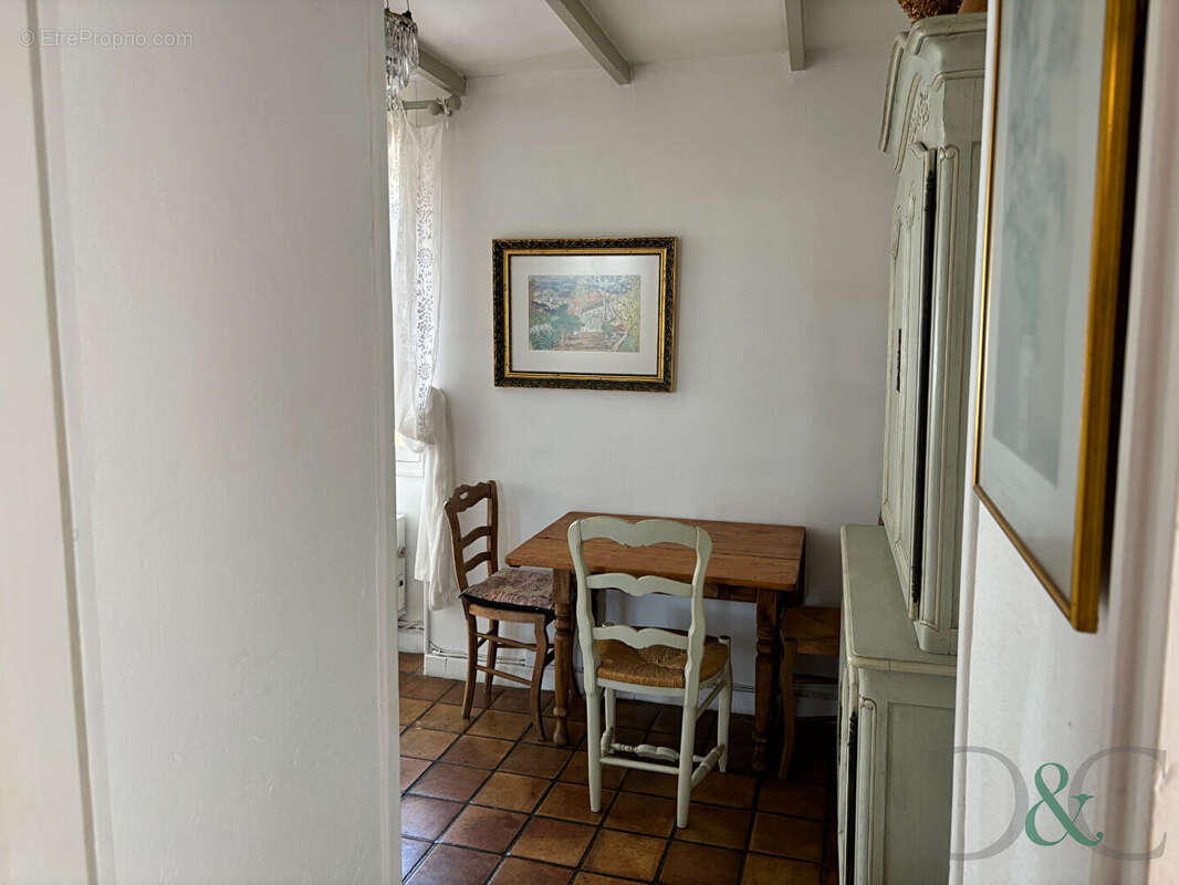 Appartement à BORMES-LES-MIMOSAS