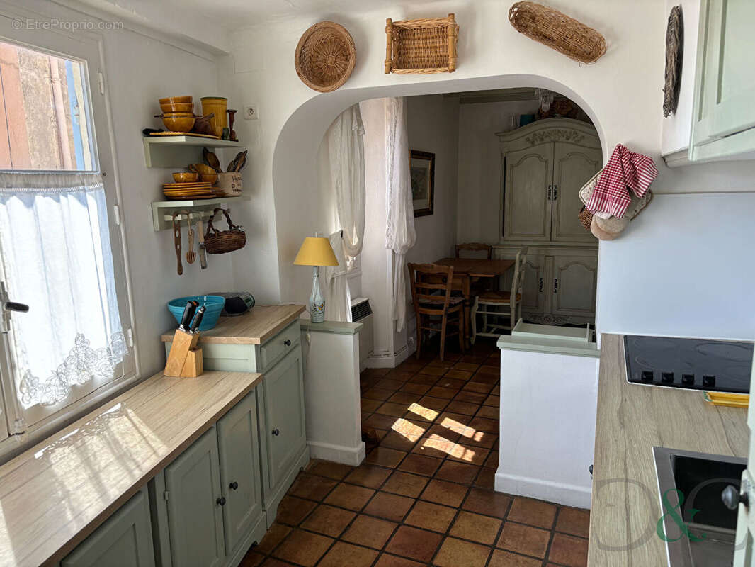 Appartement à BORMES-LES-MIMOSAS