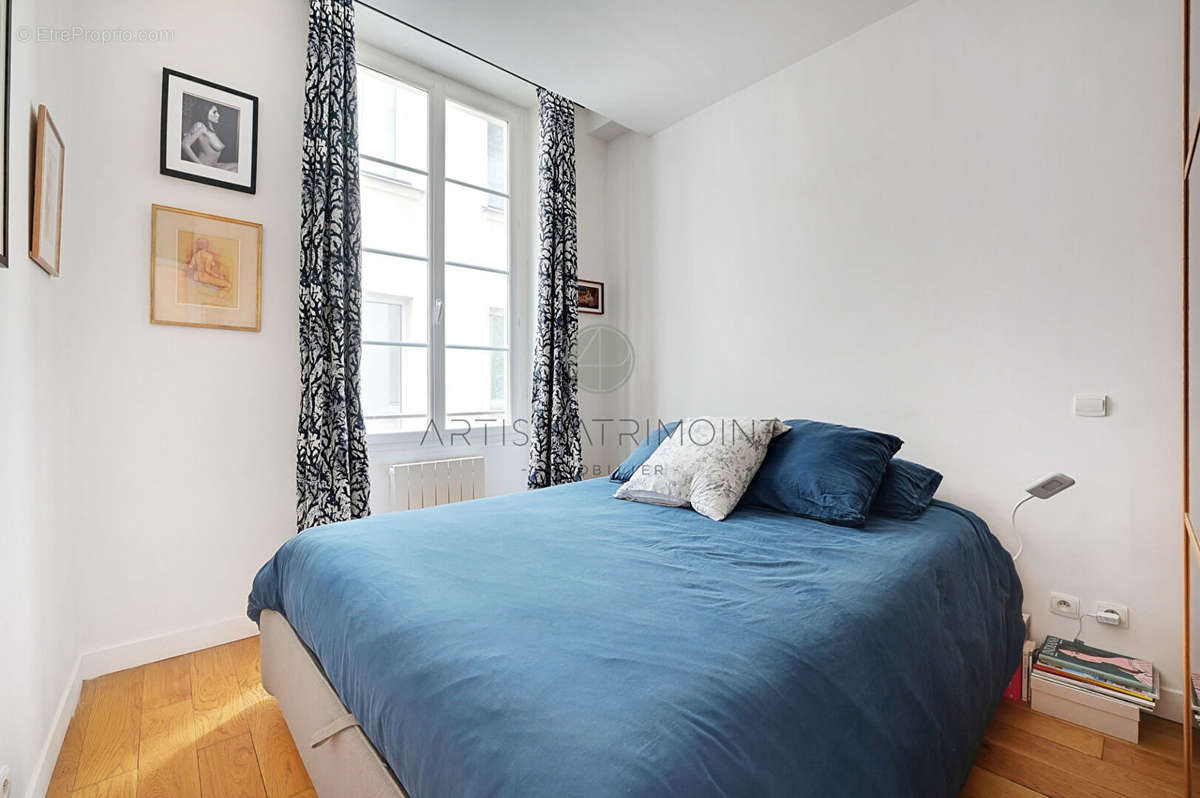 Appartement à PARIS-3E