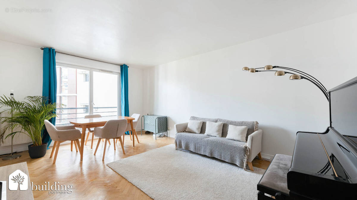 Appartement à COURBEVOIE