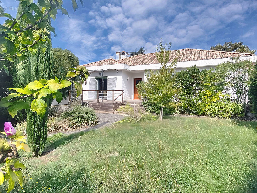 Maison à SAINT-LYS