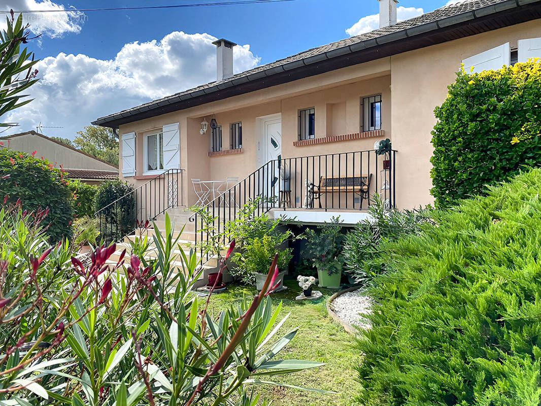 Maison à SAINT-LYS