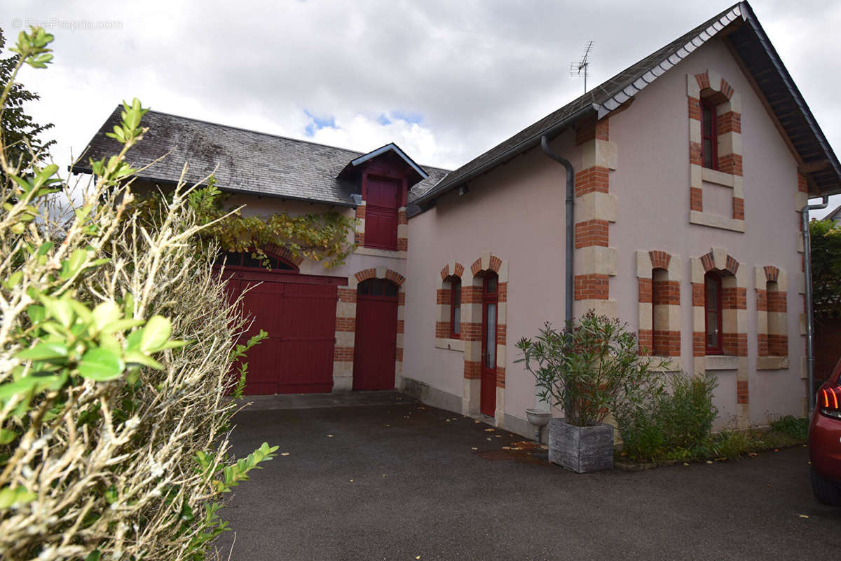 Maison à POUGUES-LES-EAUX