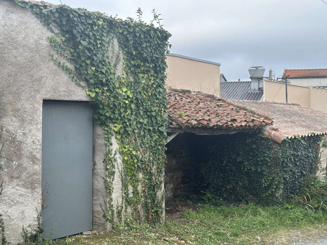 Maison à LA BOISSIERE-SUR-EVRE