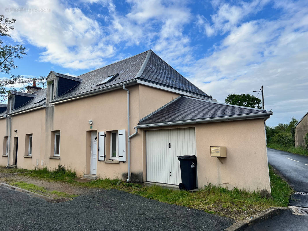 Maison à AIGNE