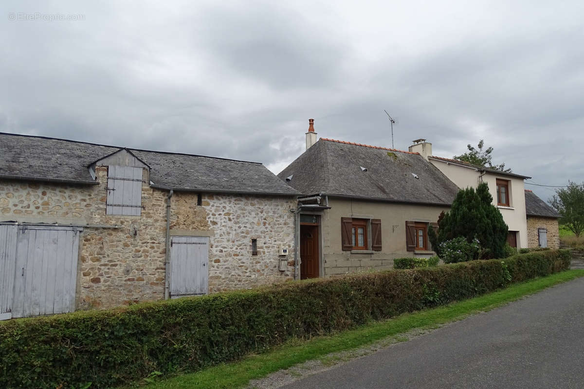 Maison à CHALONS-DU-MAINE