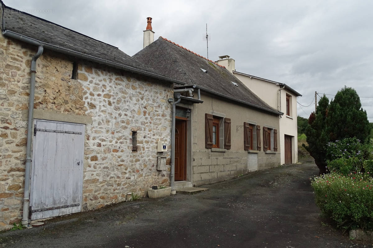 Maison à CHALONS-DU-MAINE