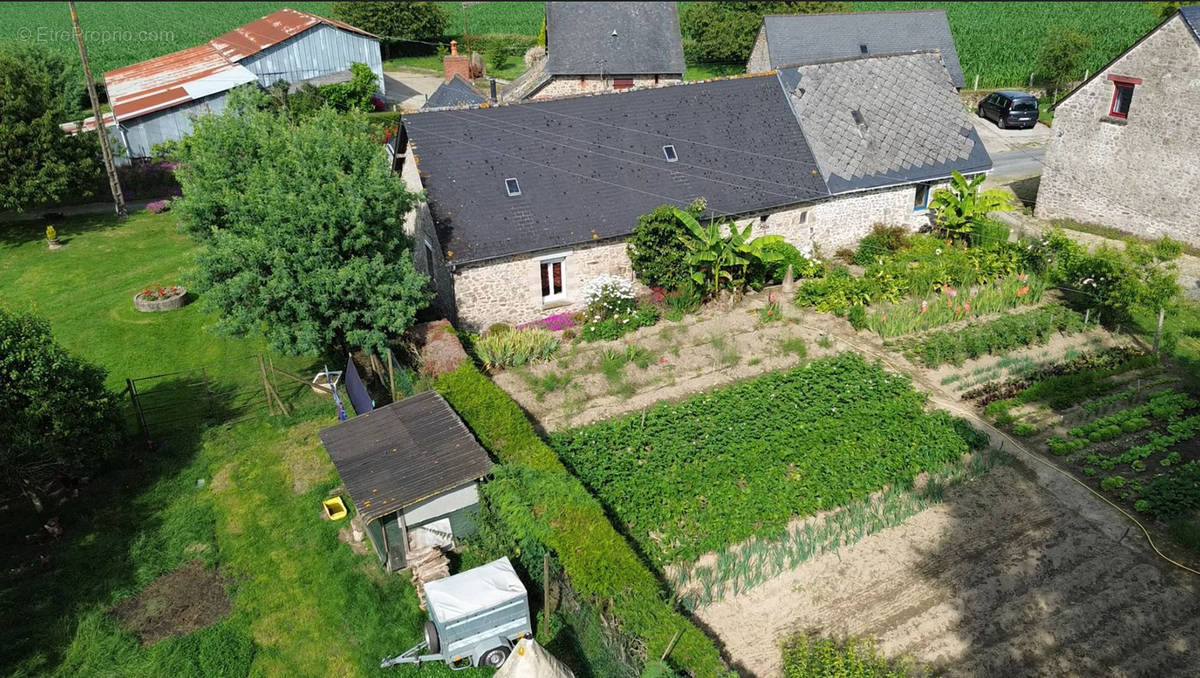 Maison à MARTIGNE-SUR-MAYENNE