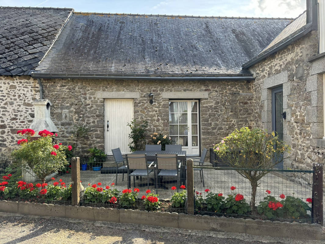 Maison à MARTIGNE-SUR-MAYENNE