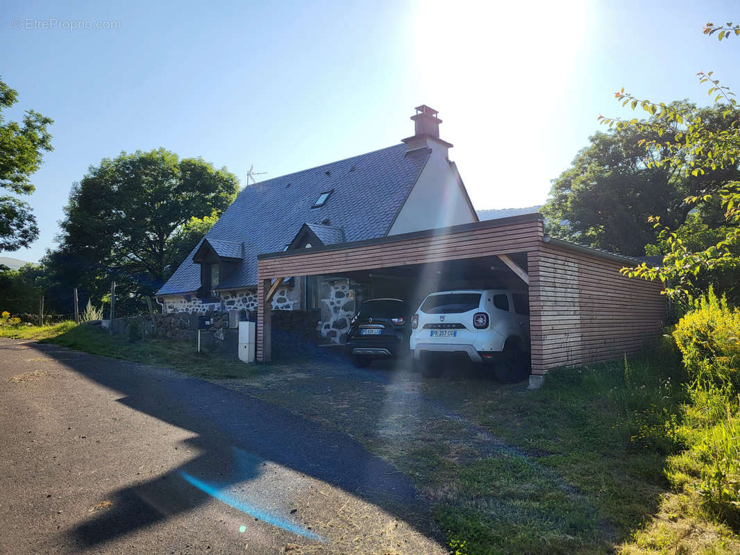 Maison à CHEYLADE