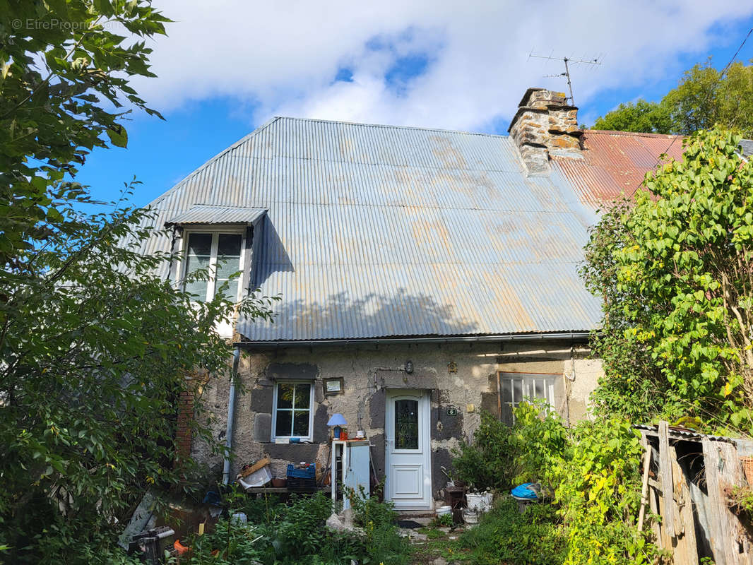 Maison à CHEYLADE