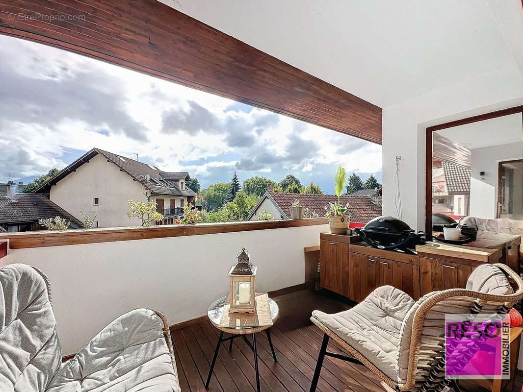 Appartement à REIGNIER