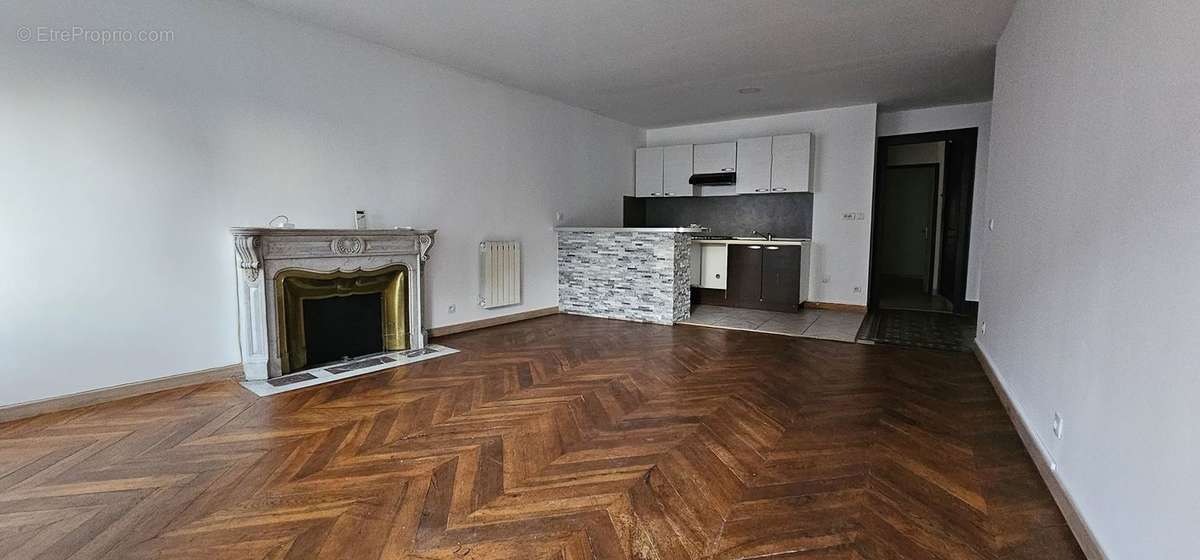 Appartement à LAGNIEU