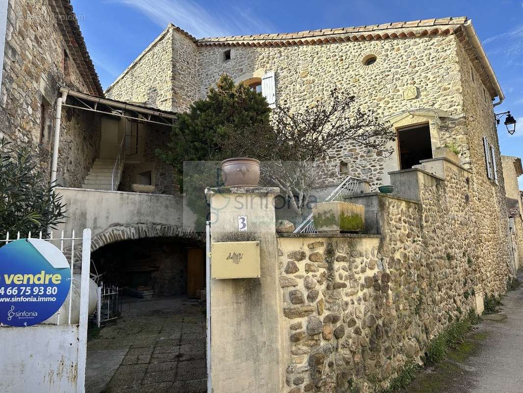 Maison à ALLEGRE-LES-FUMADES