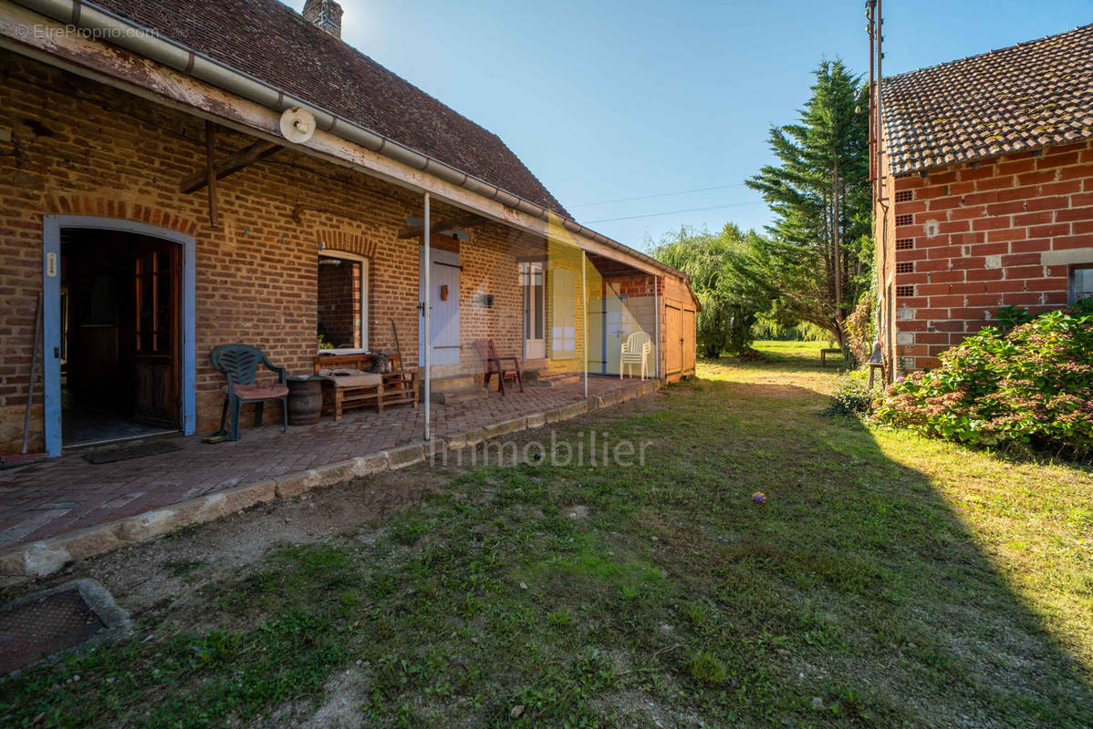 Maison à FRANGY-EN-BRESSE