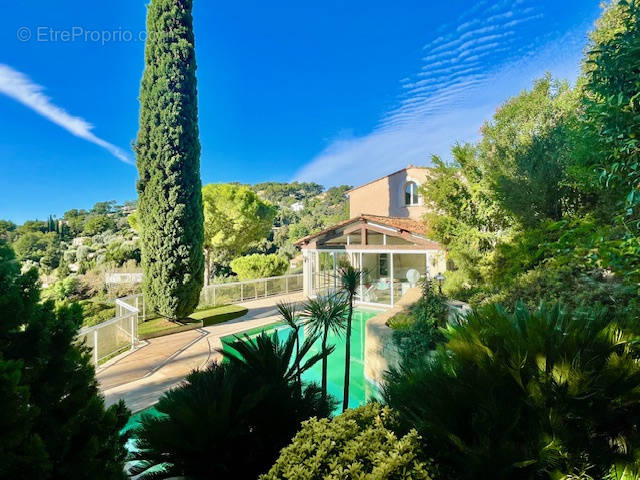 Maison à MOUGINS