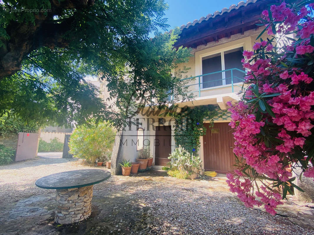 Maison à UZES