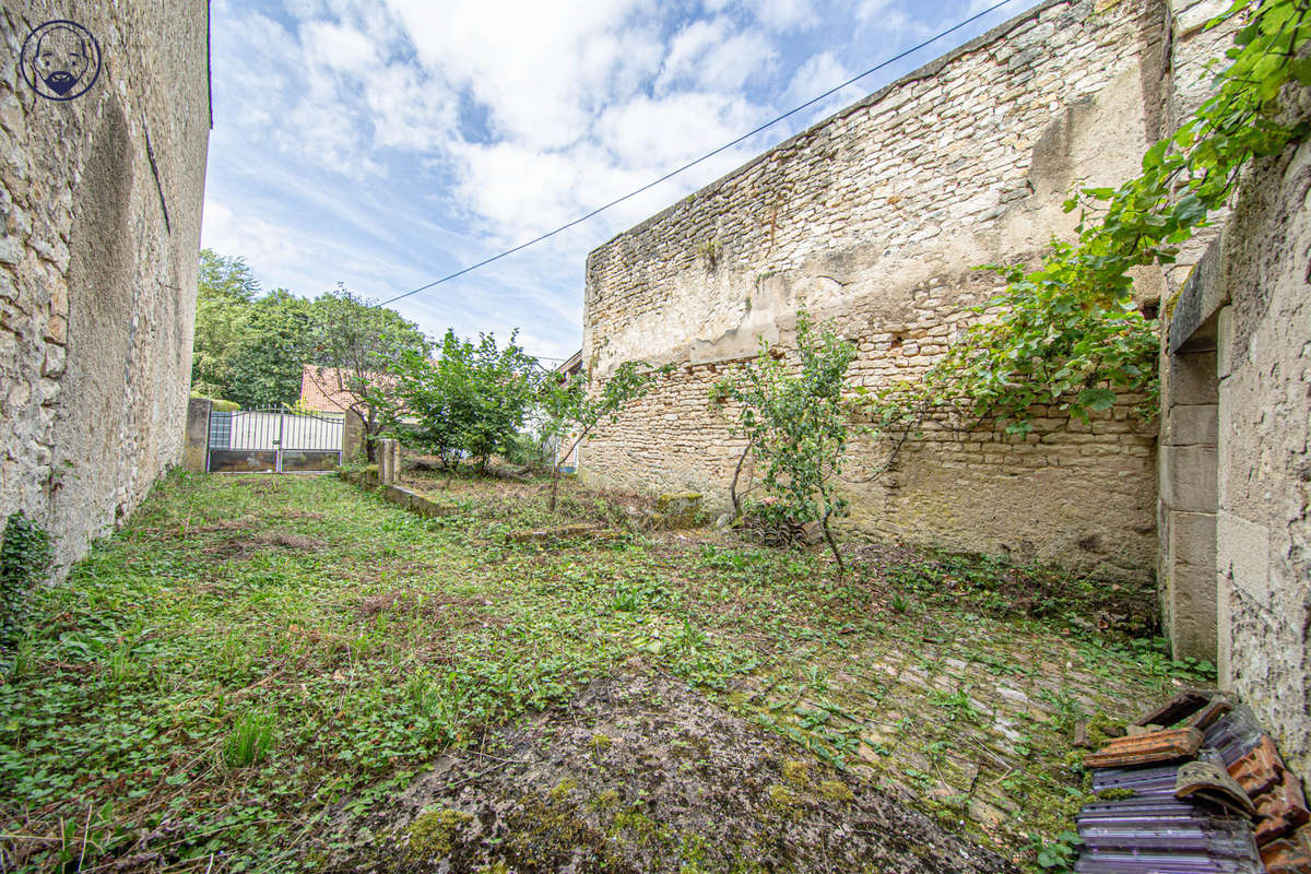 Maison à COMMERCY