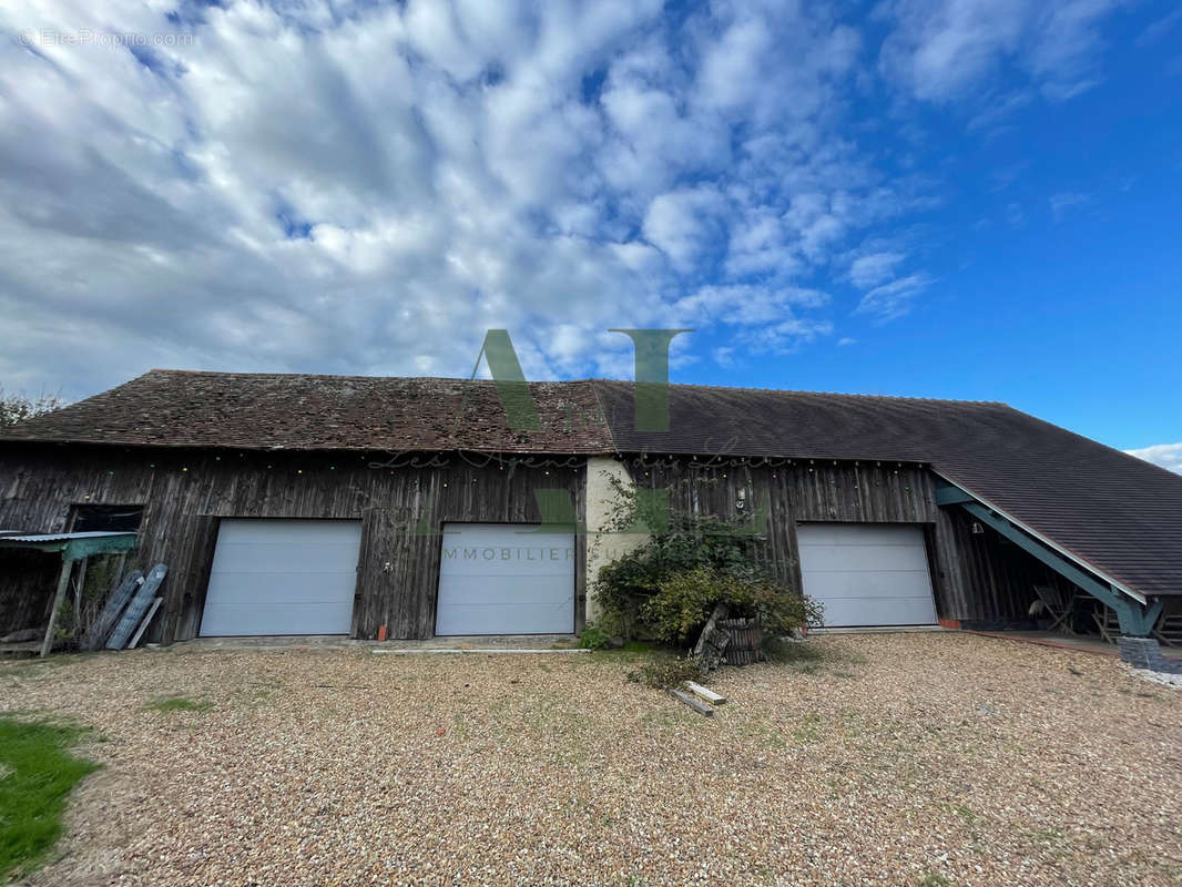 Maison à VILLAINES-SOUS-MALICORNE