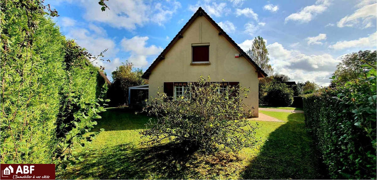 Maison à BELLENGREVILLE