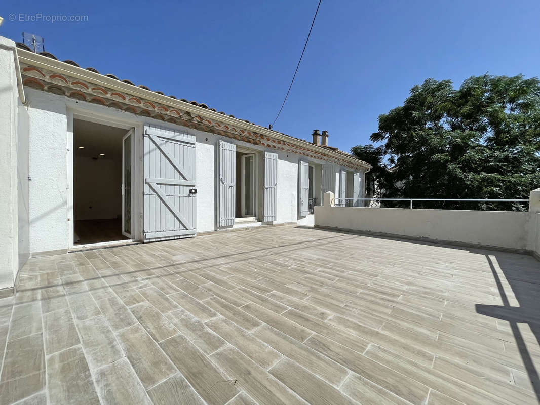 Appartement à NIMES