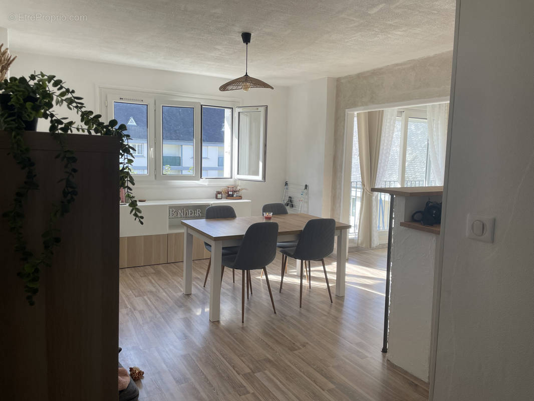 Appartement à LANVEOC