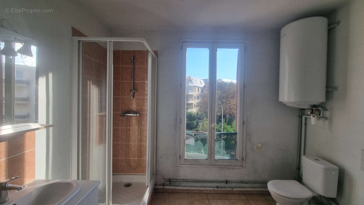 Appartement à LE PERREUX-SUR-MARNE