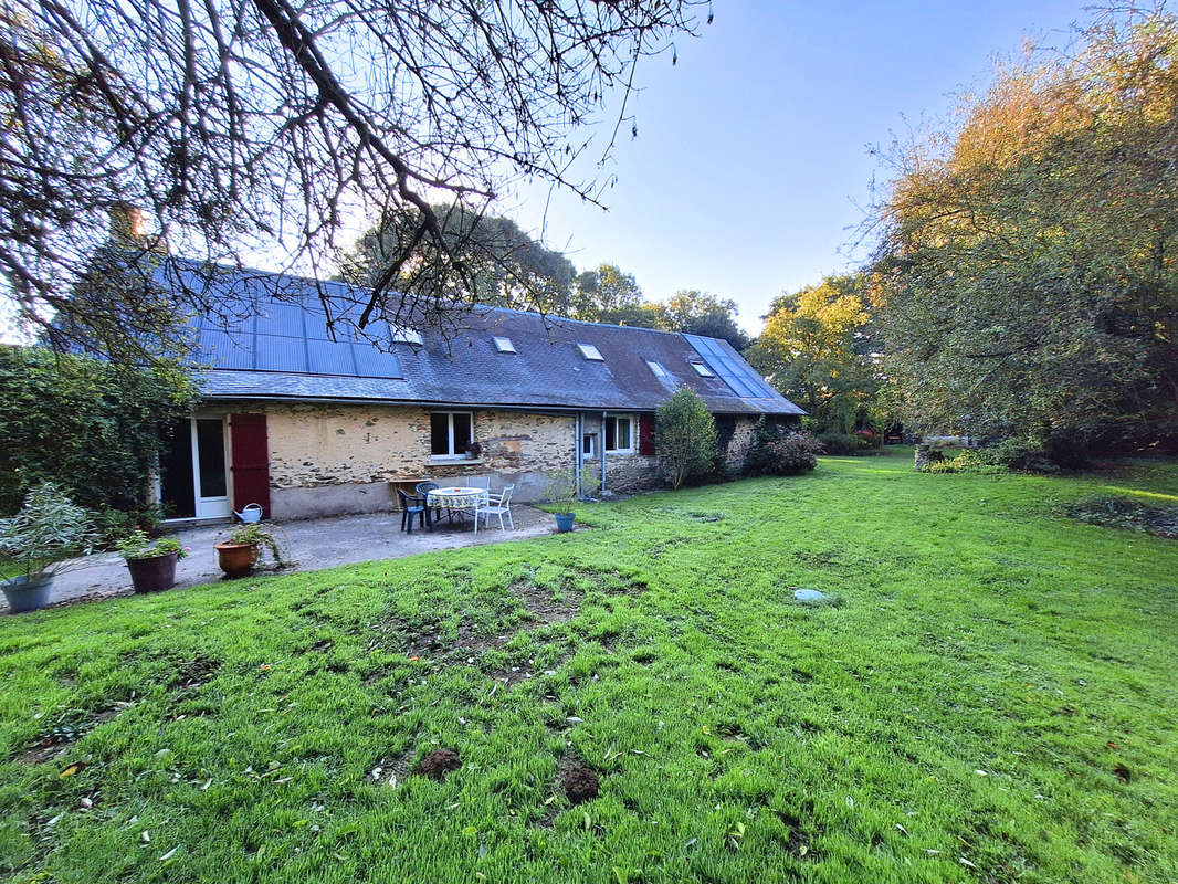 Maison à CHALLAIN-LA-POTHERIE