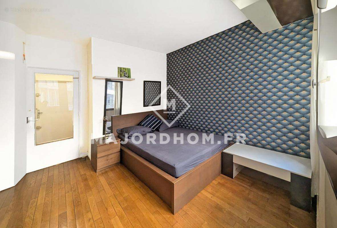 Appartement à MARSEILLE-1E