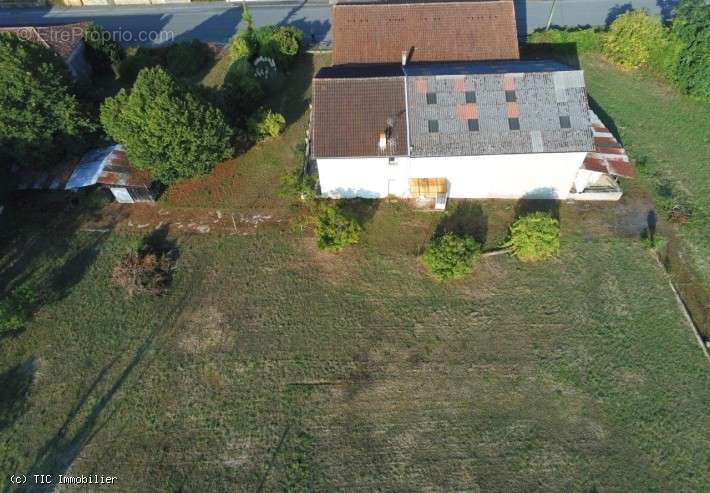 Maison à VERTEUIL-SUR-CHARENTE