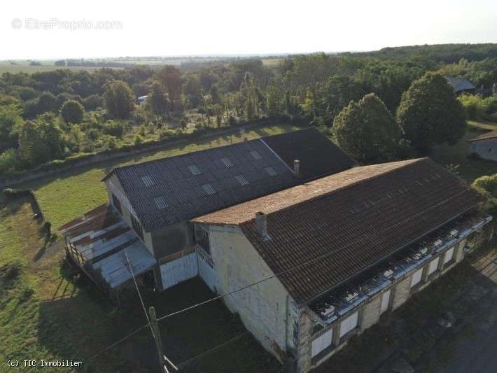 Maison à VERTEUIL-SUR-CHARENTE