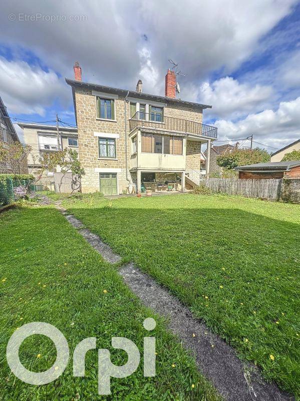 Appartement à BRIVE-LA-GAILLARDE