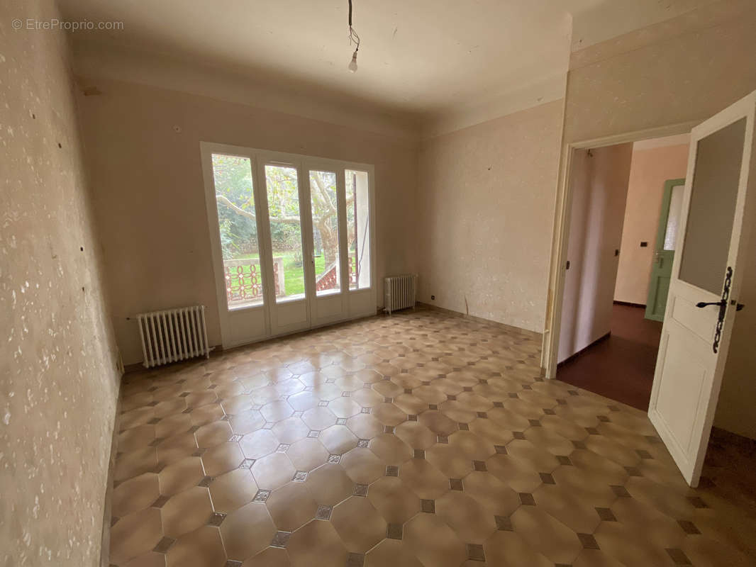 Appartement à MARSEILLE-11E