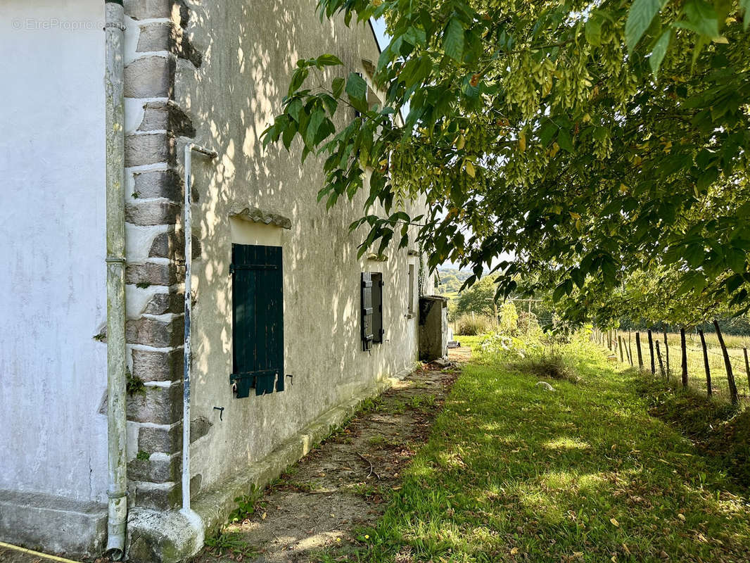 Maison à SAINT-PIERRE-D&#039;IRUBE