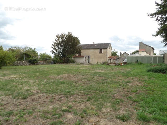 Maison à LA SOUTERRAINE