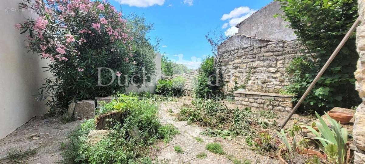 Maison à UZES