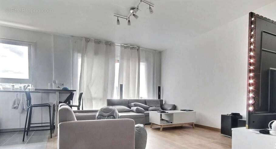 Appartement à ROSNY-SOUS-BOIS