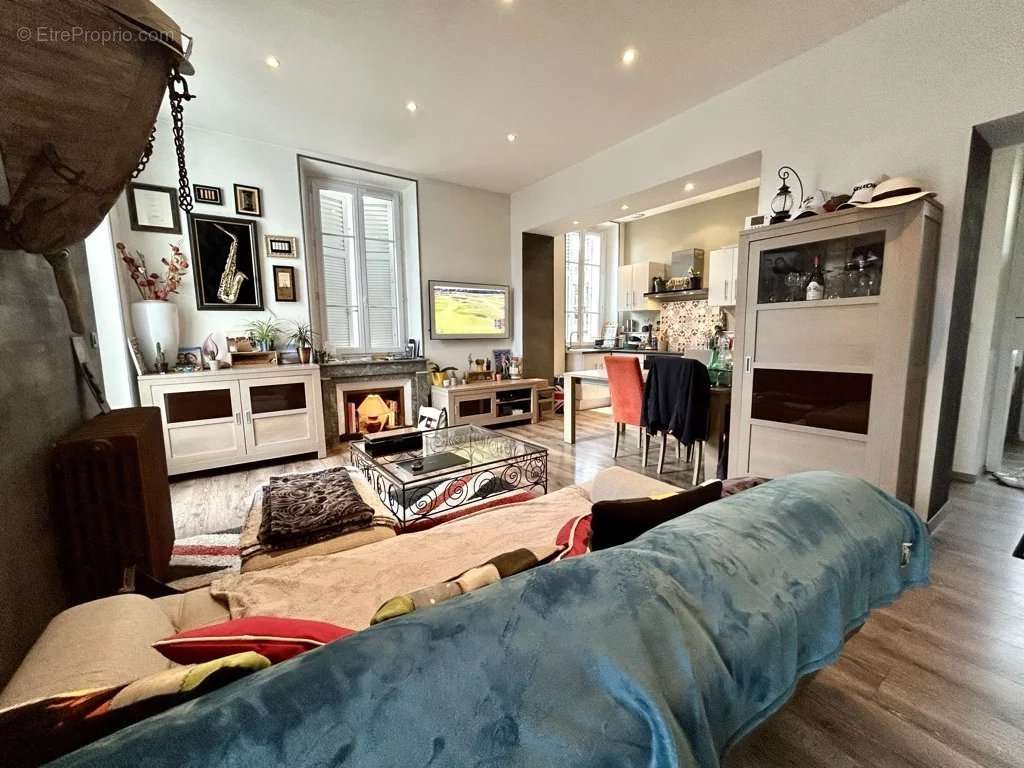 Appartement à AIX-LES-BAINS