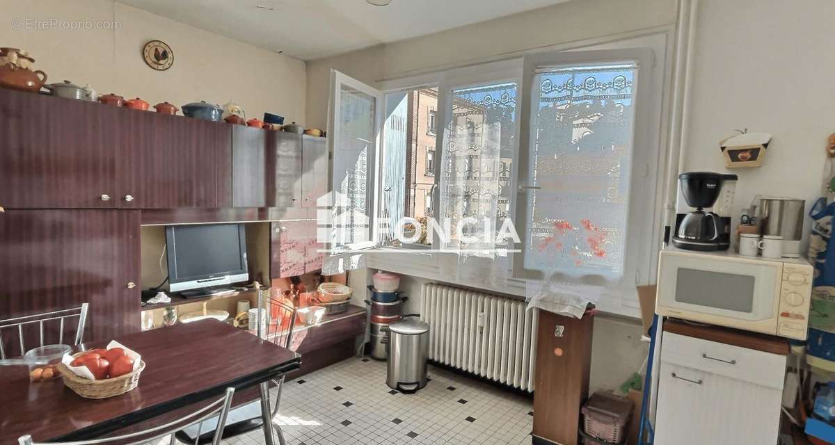 Appartement à UNIEUX