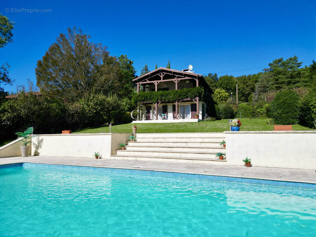 Maison à TOMBEBOEUF