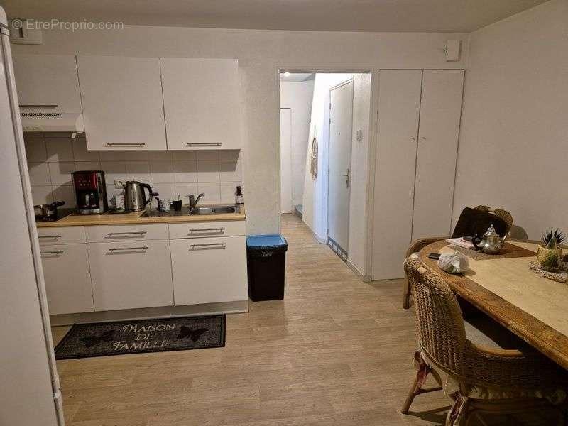 Appartement à POUANCE