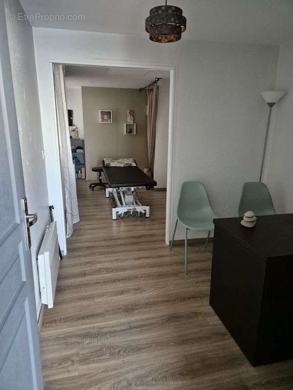 Appartement à POUANCE