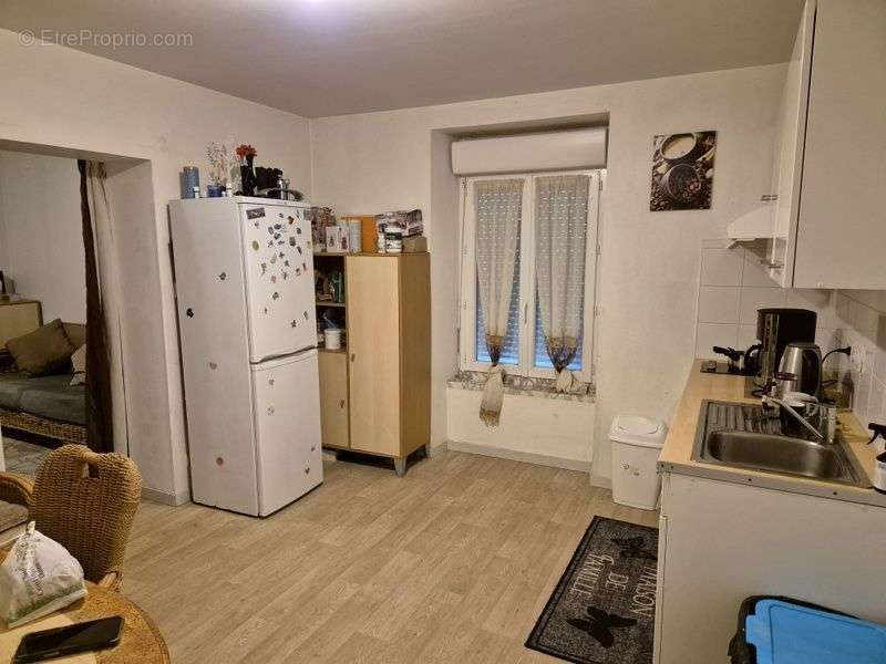 Appartement à POUANCE