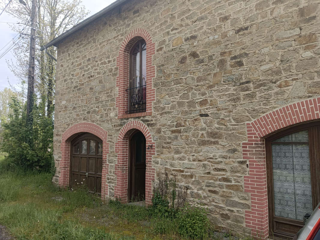 Maison à CHAMBOULIVE