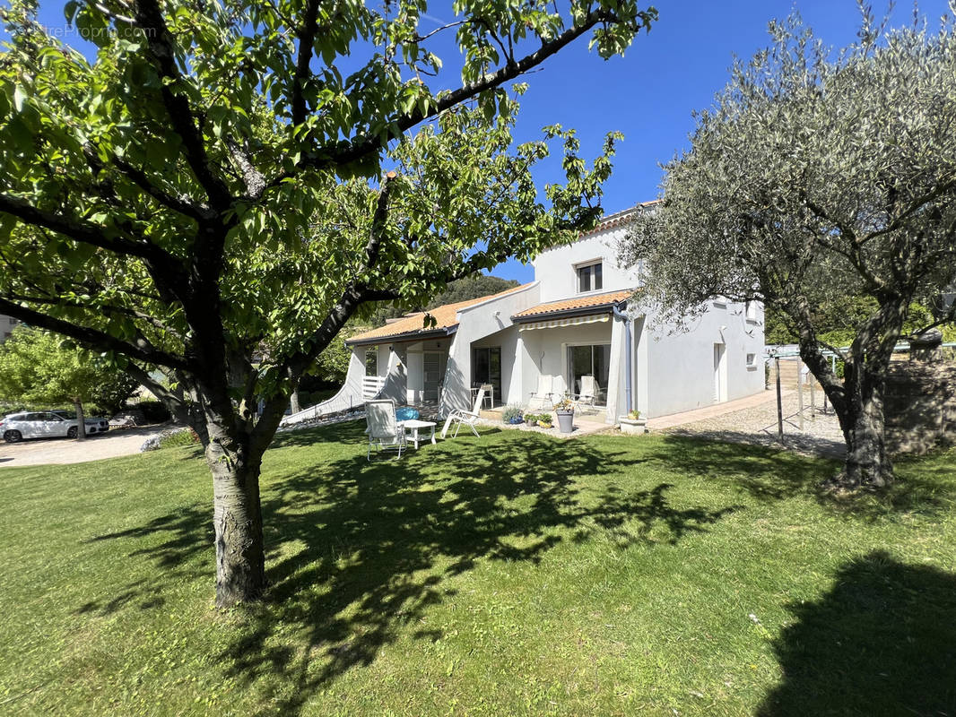 Maison à SAINT-PERAY