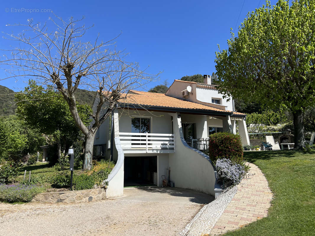 Maison à SAINT-PERAY