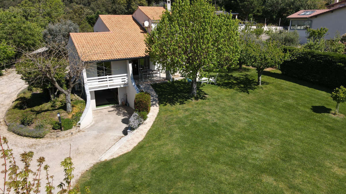 Maison à SAINT-PERAY