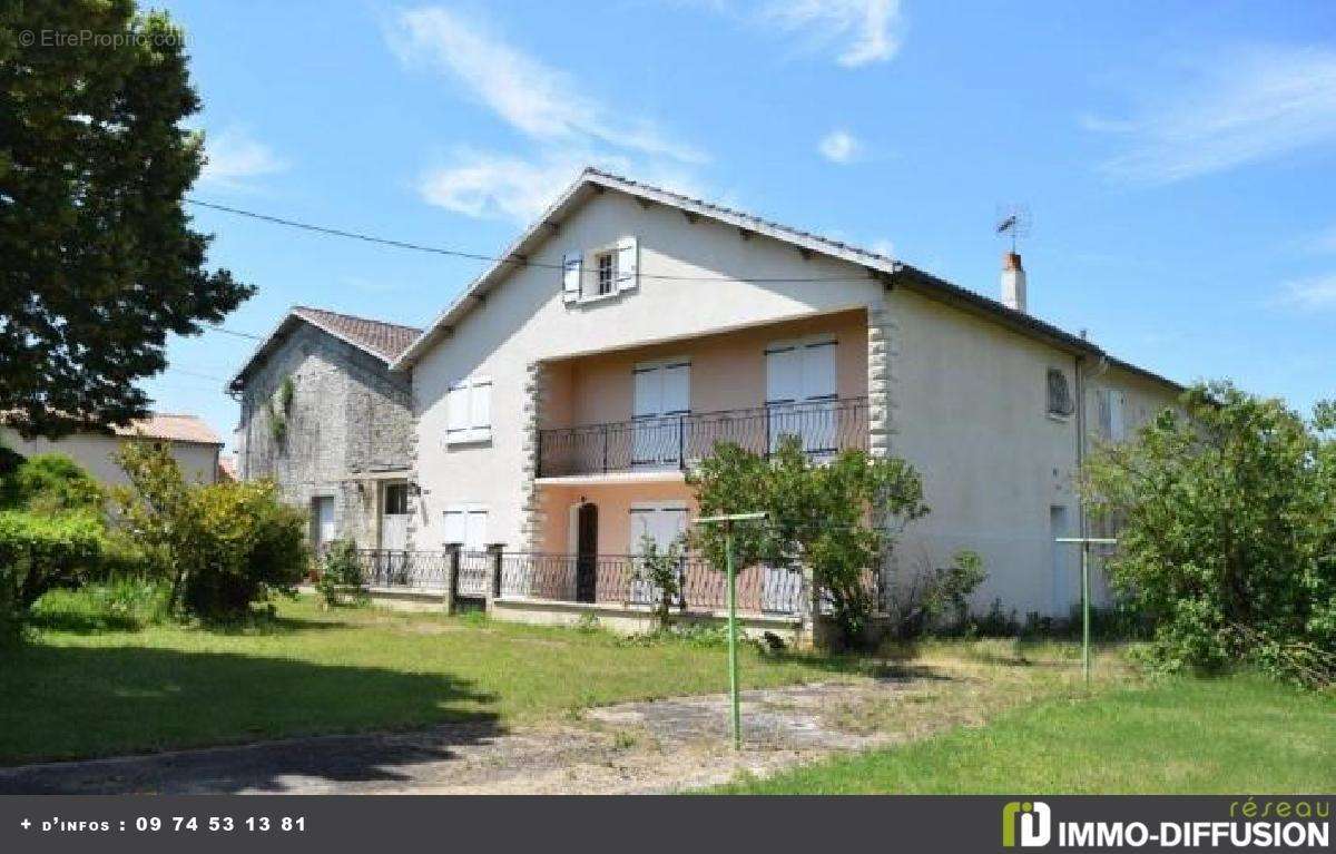 Maison à VERTEUIL-SUR-CHARENTE